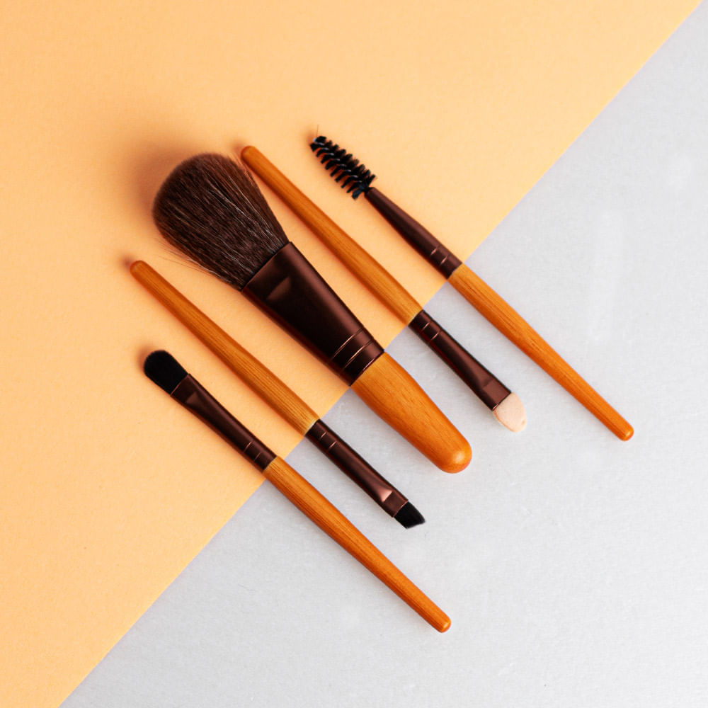 Set de Brochas de Maquillaje de Bambú Natural