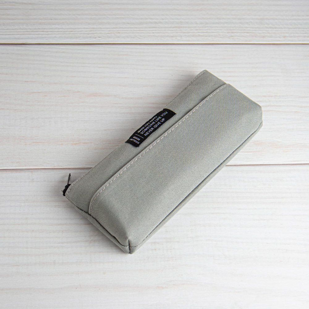 Estuche Lápiz Never Give Up Gris