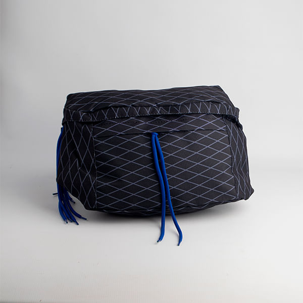 Bolso Para Llevar En La Cintura Modelo Canguro-Negro
