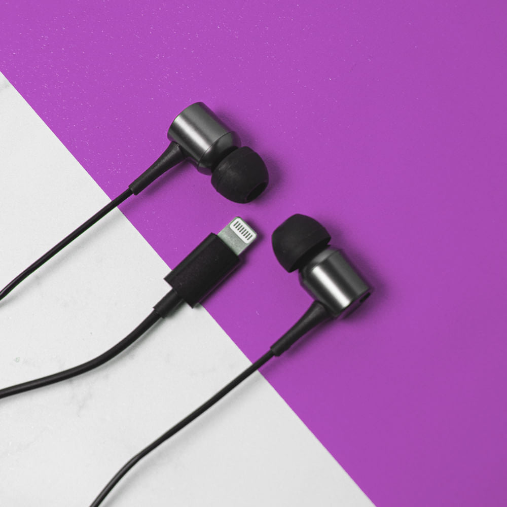 Auriculares In-Ear Con Cable Con Conector Lightning Negro