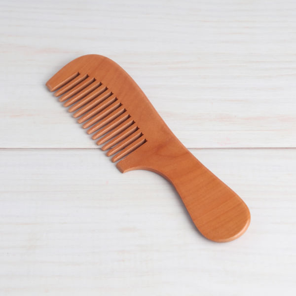 Peine Con Mango De Bambu Dientes Anchos