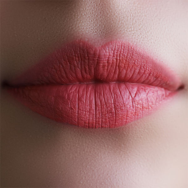 Brillo Labial Aterciopelado Tono 04 Thunder Kiss