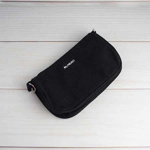 Bolso Para Llevar En La Cintura Modelo Canguro Negro