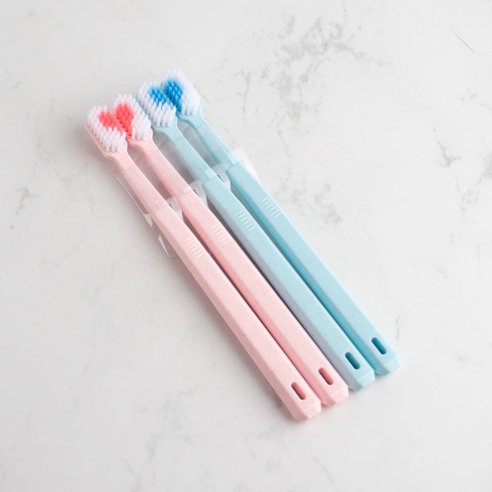 Set De Cepillo De Dientes Corazón Amoroso 4 Piezas