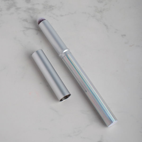 Pincel Difuminador Irisdicente Para Maquillaje De Labios