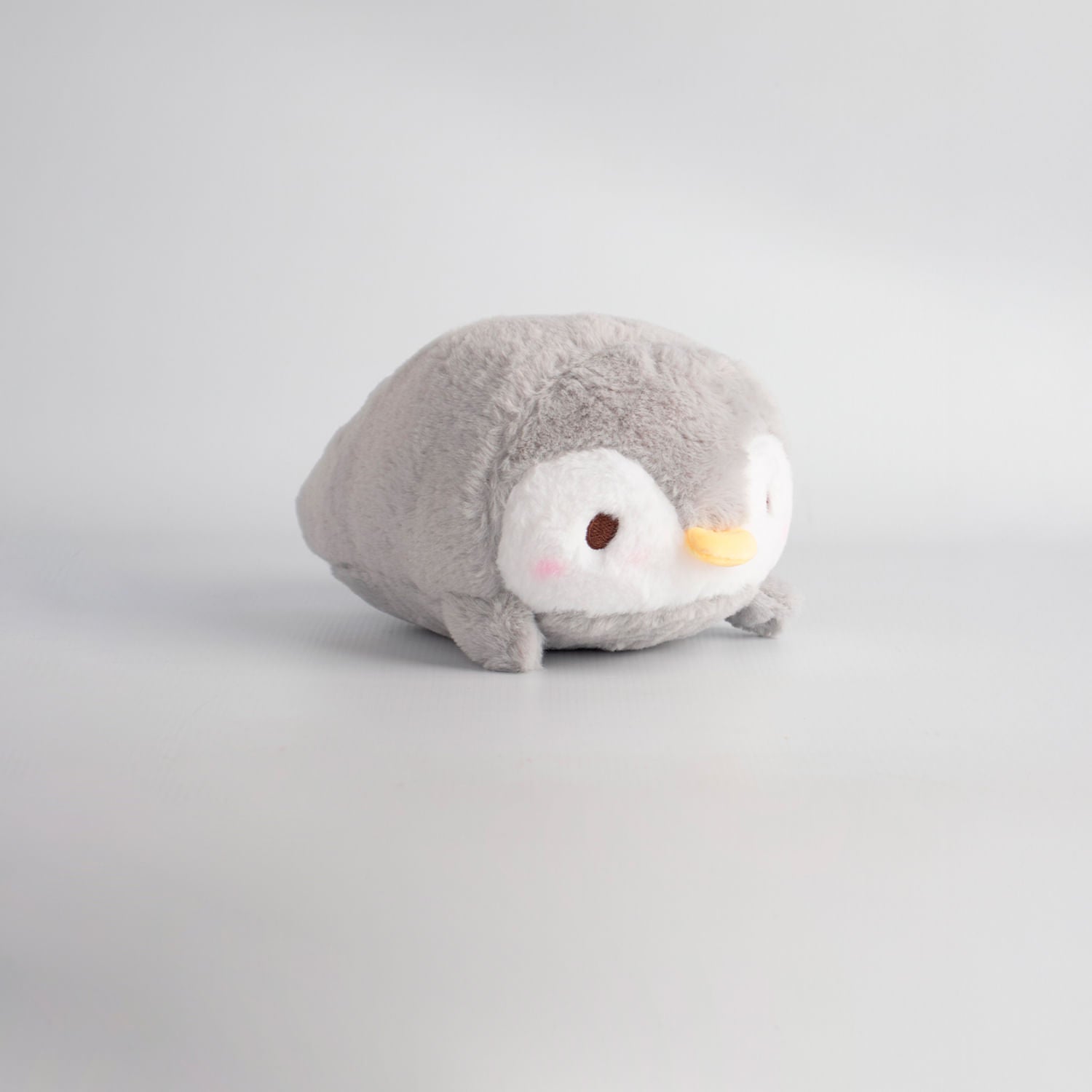 Peluche Pinguino Gris 22 Cm