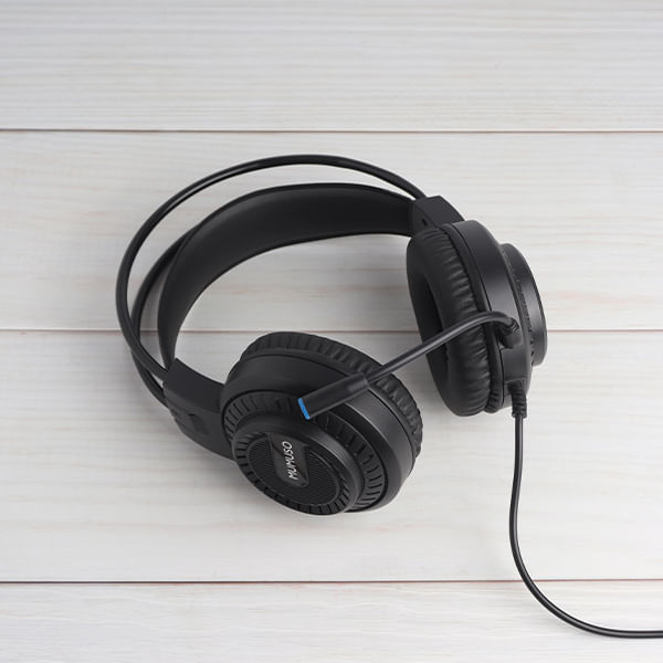 Auriculares Over-Ear Para Juegos Con Cable Y Luz Rgb Negro