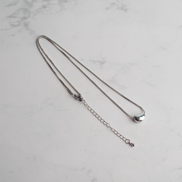 Collar con Dije Plateado