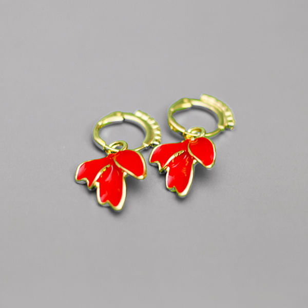 Aretes de Argolla con Dije Flor Roja Dorado