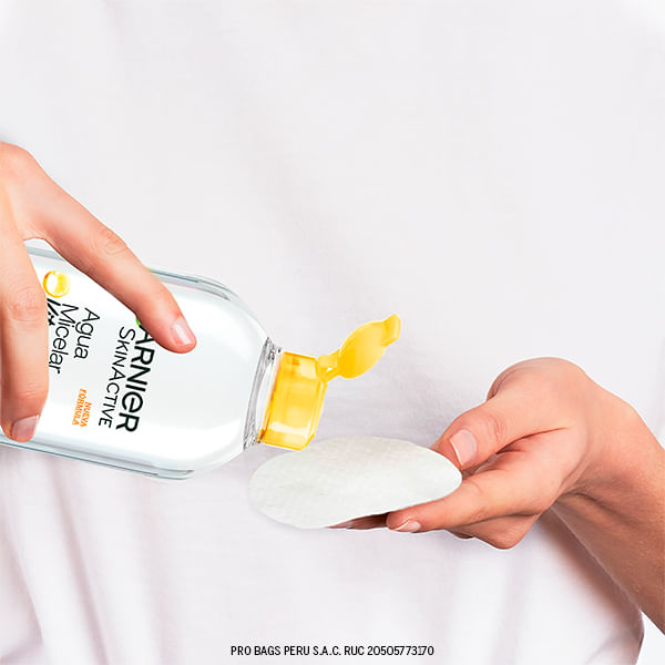 Agua Micelar Garnier Express Aclara