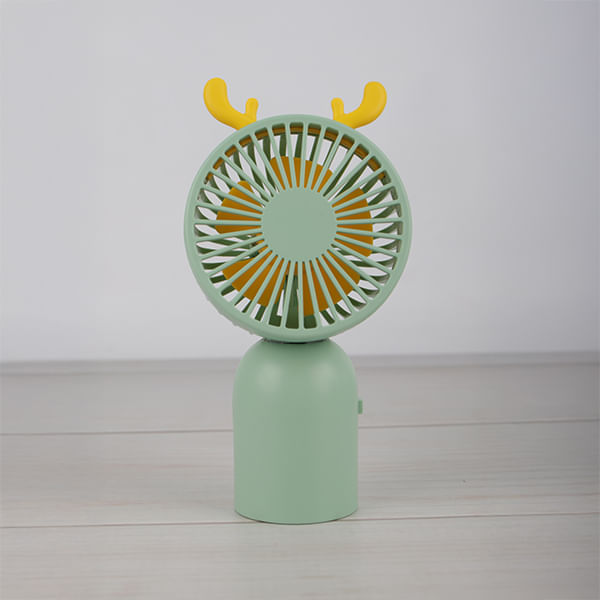 Ventilador Con Astas Verde