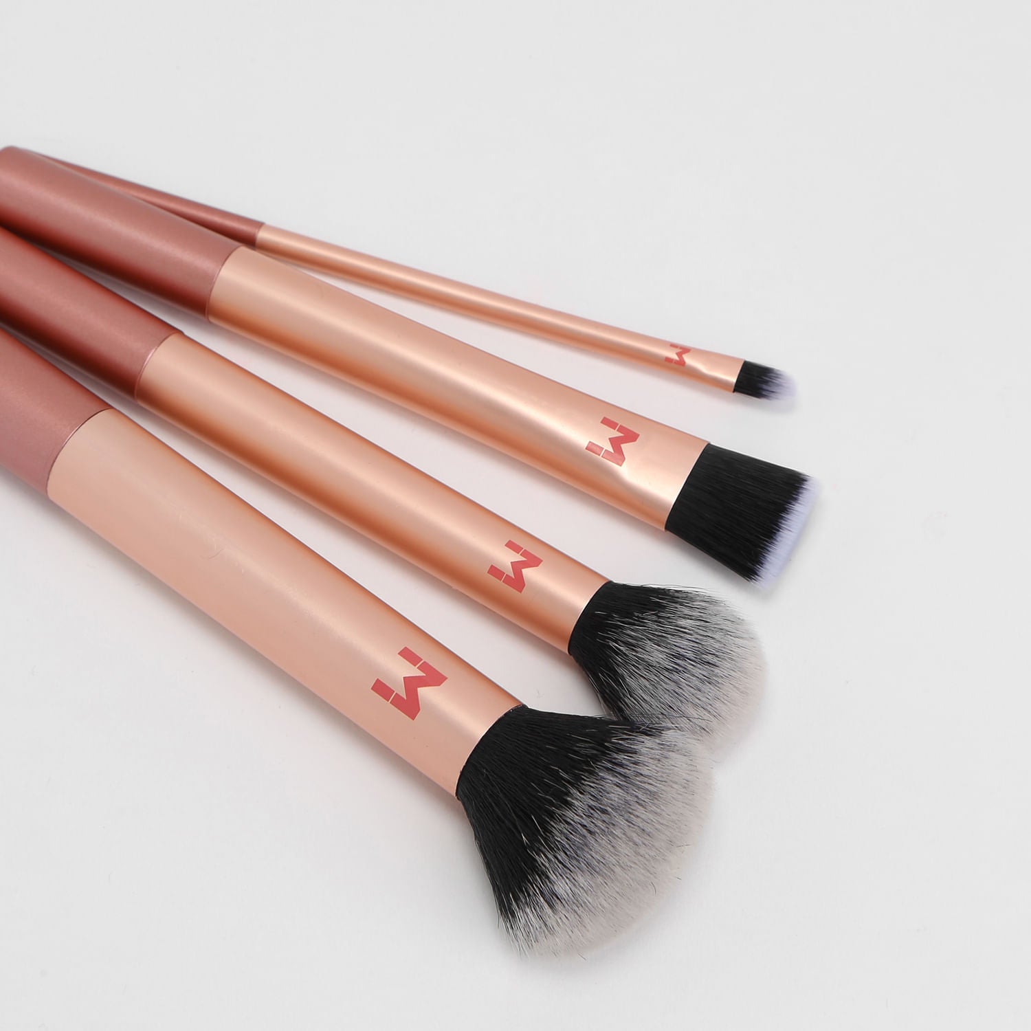 Set de 4 Brochas de Maquillaje Ultra Suaves