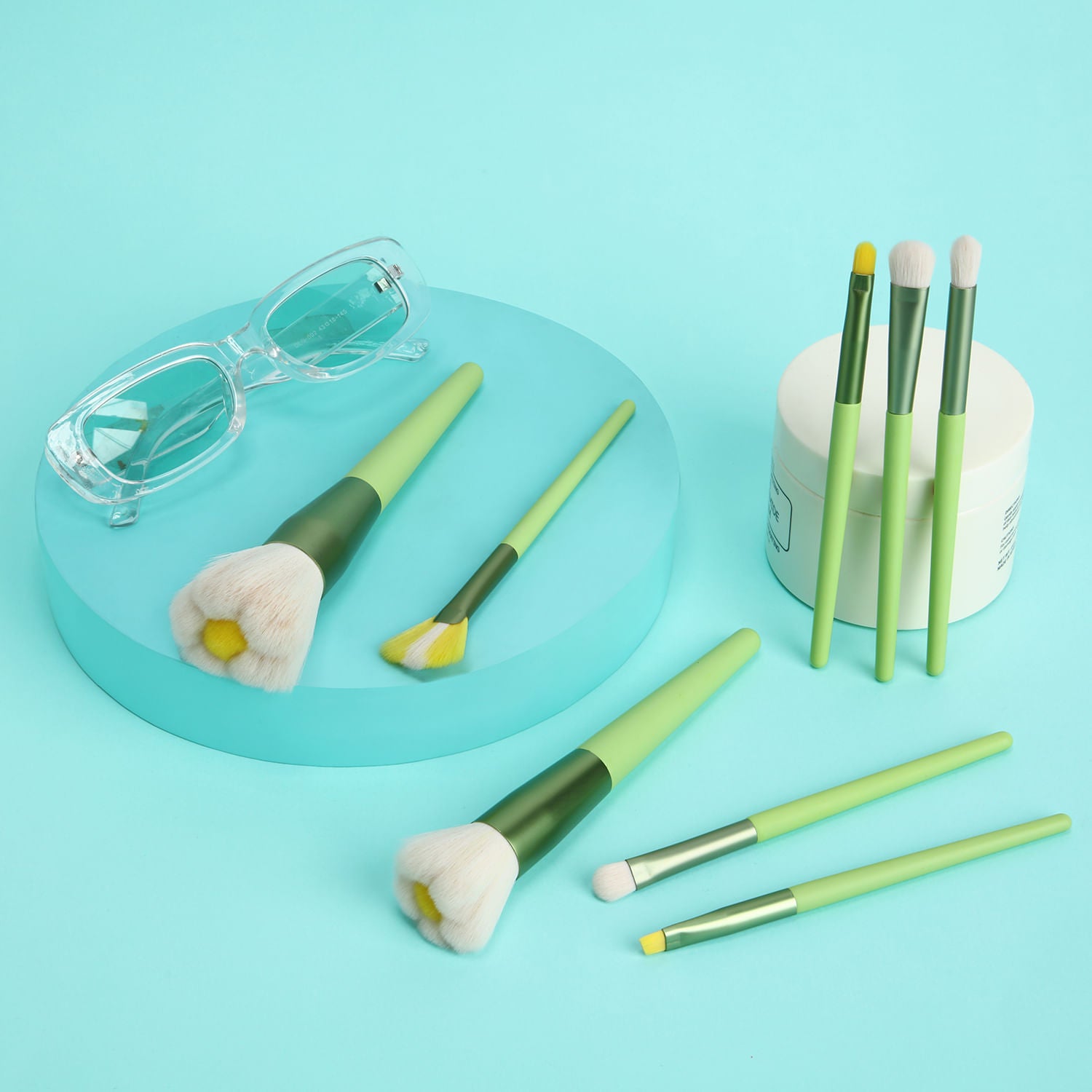 Set de 8 Brochas para Maquillaje Diseño Margarita