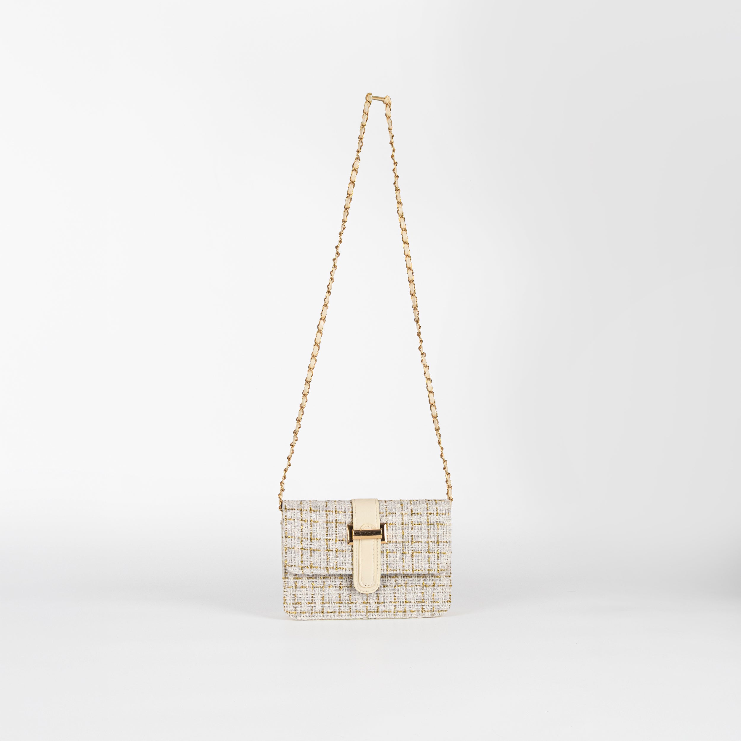 Bolso de hombro chic con correa de cadena beige