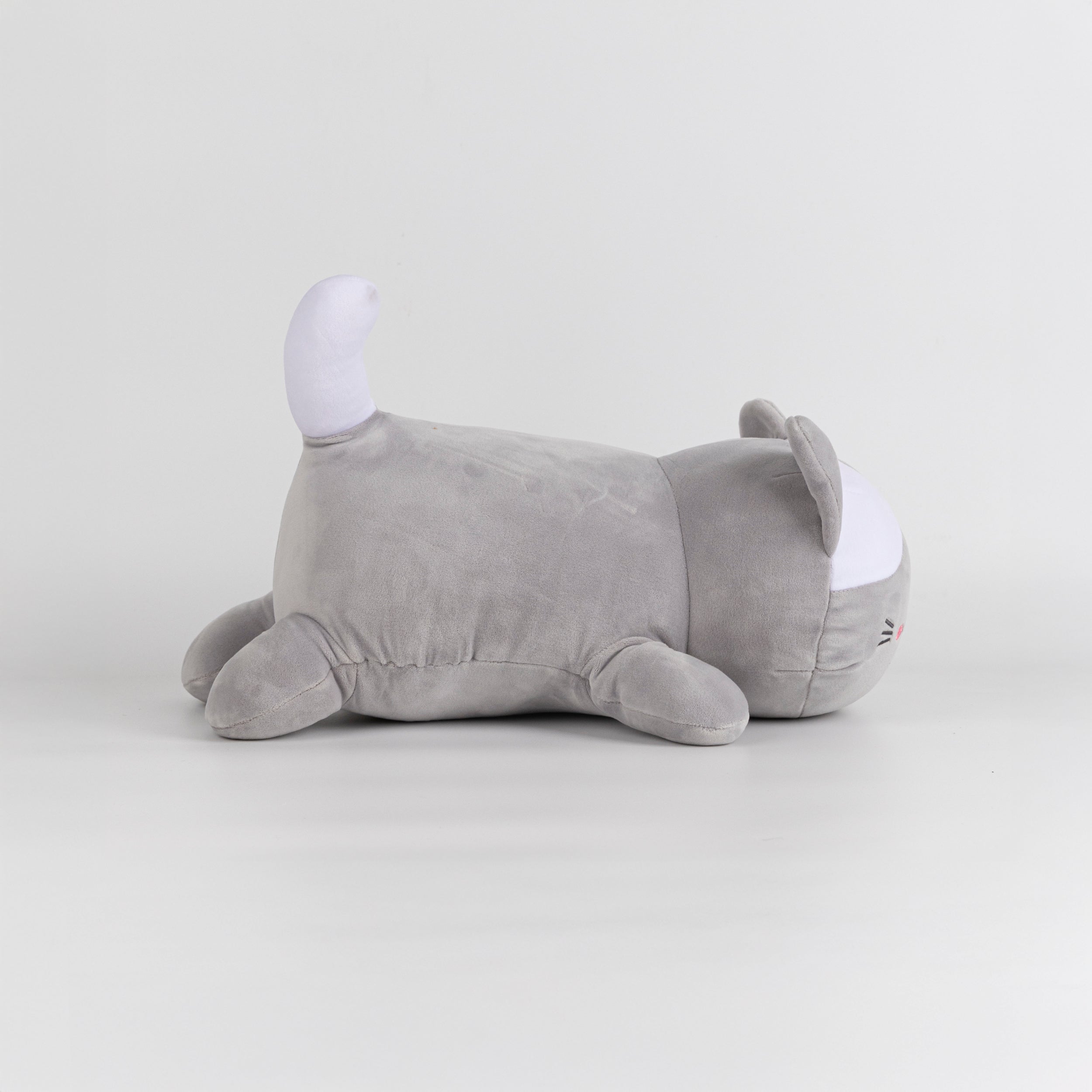 Peluche gato gris