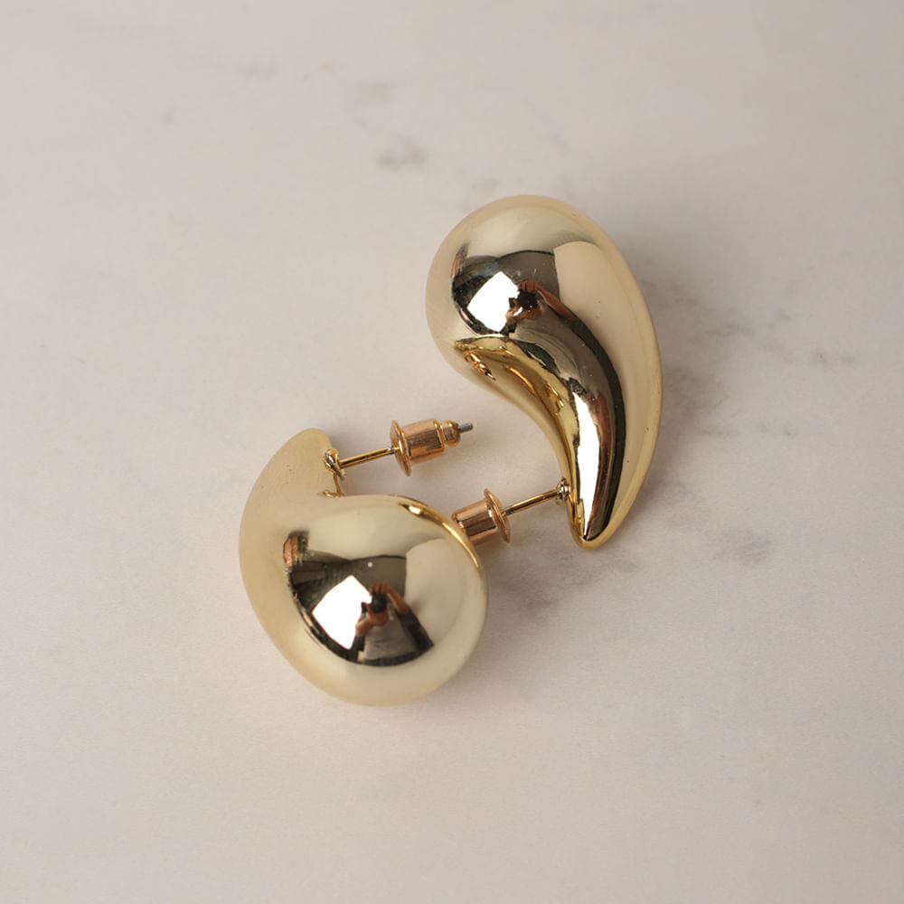 Aretes dorados Gota