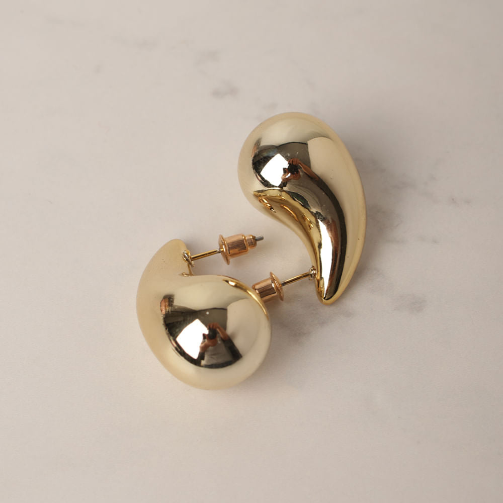 Aretes dorados Gota
