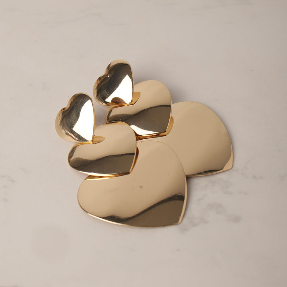 Aretes dorados corazón
